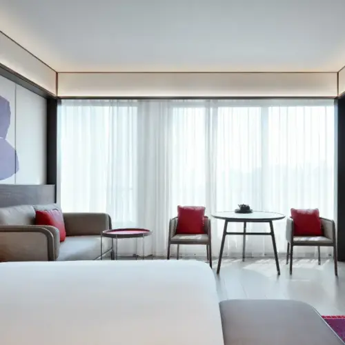 Deluxe Queen Room