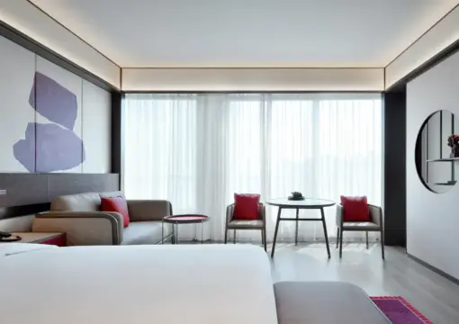 Deluxe Queen Room