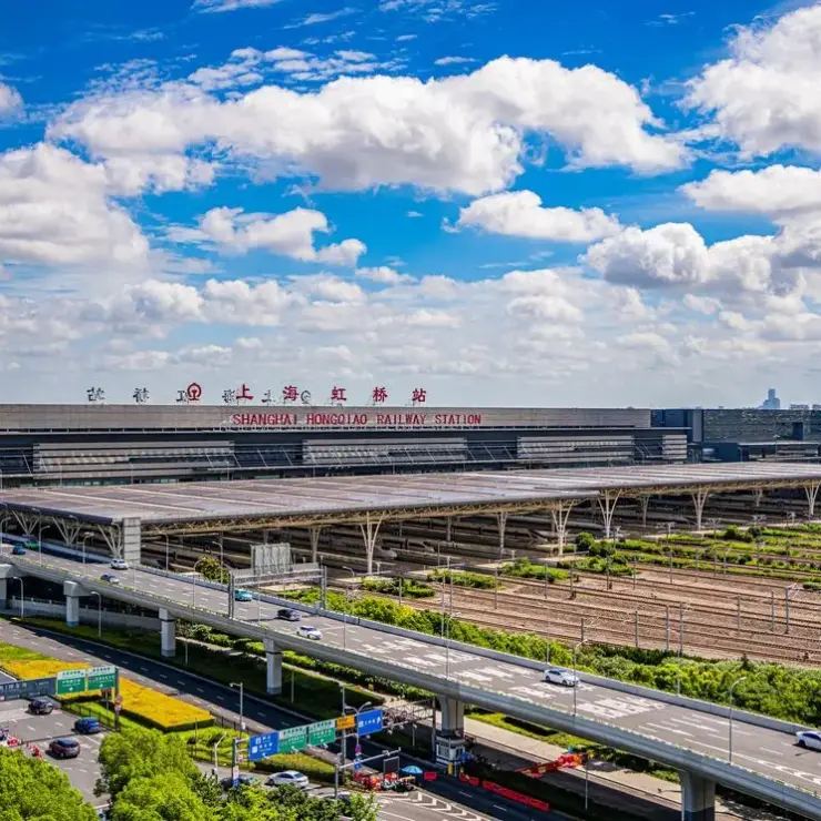 The Hongqiao Advantage: High-Speed Weekend Getaways from JOYA Hotel Shanghai Gubei