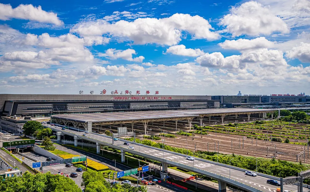 The Hongqiao Advantage: High-Speed Weekend Getaways from JOYA Hotel Shanghai Gubei
